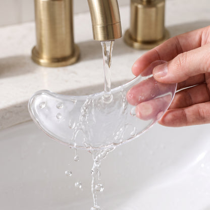 Rinsing the reusable silicone patch with water